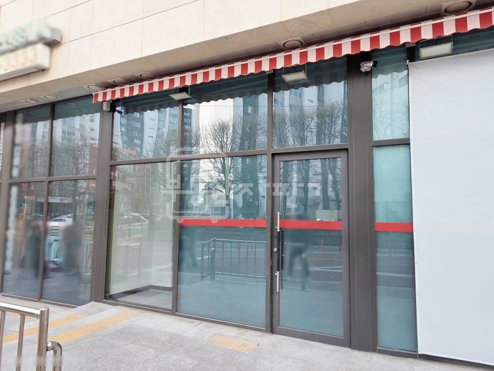 서울 강남구 도곡동 무권리, 압구정역 도보 6분, 1층 임대 월세 매물번호 33789 사진 2