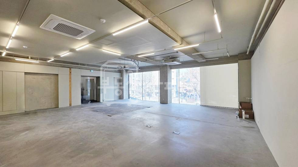 서울 강남구 논현동 무권리, 학동역 6분, 역세권, 2층 임대 월세 매물번호 32533 사진 2