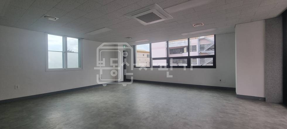 서울 강남구 신사동 압구정역 도보 8분 이면도로, 2층 신축 첫 입주 월세 매물번호 29053 사진 4