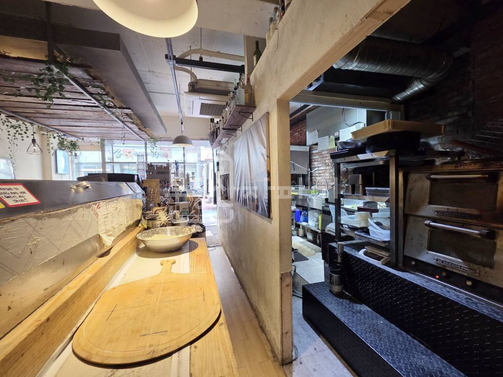 서울 강남구 논현동 논현역 도보 3분, 코너건물 1층 임대 월세 매물번호 33972 사진 6
