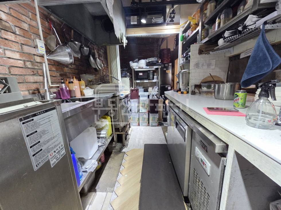 서울 강남구 논현동 논현역 도보 3분, 코너건물 1층 임대 월세 매물번호 33972 사진 7