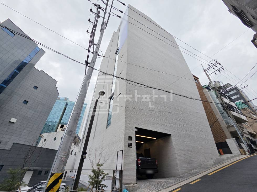 서울 강남구 역삼동 상가자판기, 무권리, 선릉역 도보 9분, 8층 임대 월세 매물번호 33964 사진 1