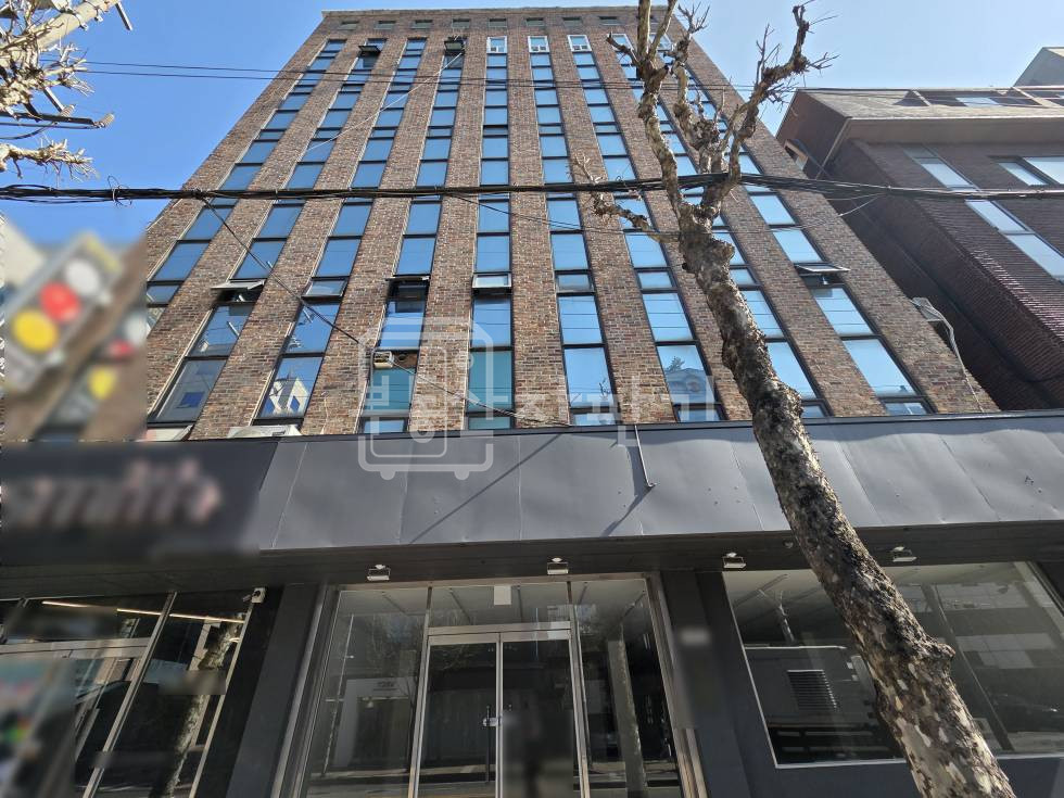 서울 강남구 역삼동 창업가거리교차로 인근, 도로변, 코너건물 1층 임대 월세 매물번호 34047 사진 2