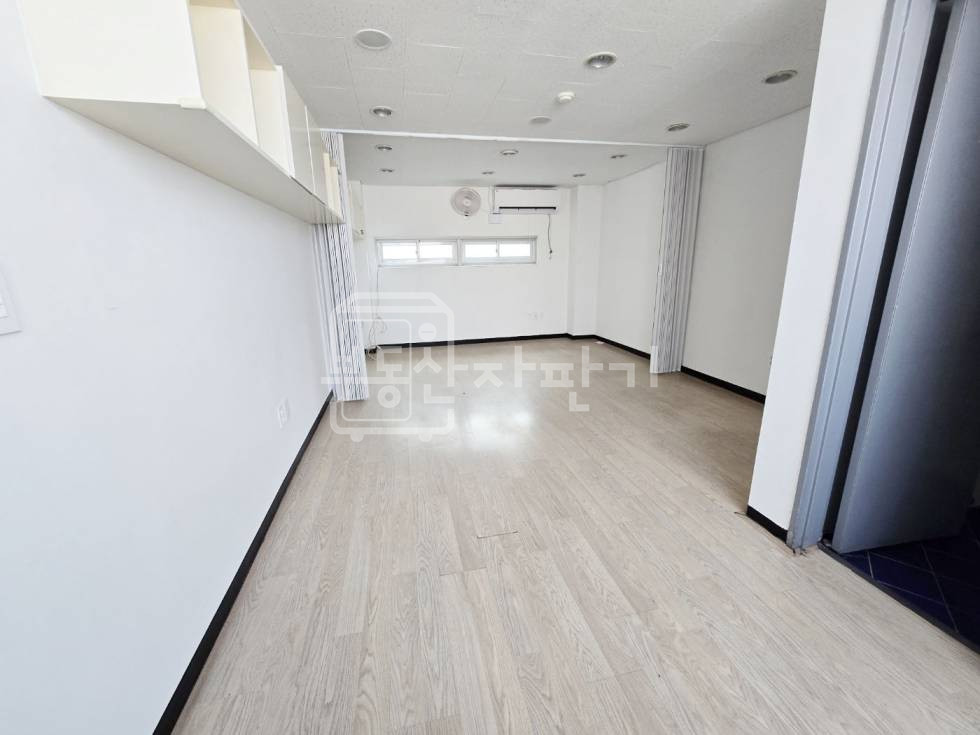 서울 강남구 논현동 강남구청역 도보 4분, 역세권, 도로변 4층 임대 월세 매물번호 34033 사진 9