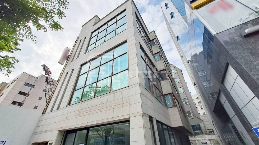 서울 강남구 논현동 무권리, 7호선 학동역 1분, 초역세권, 4층 임대 월세 매물번호 34095 사진 2