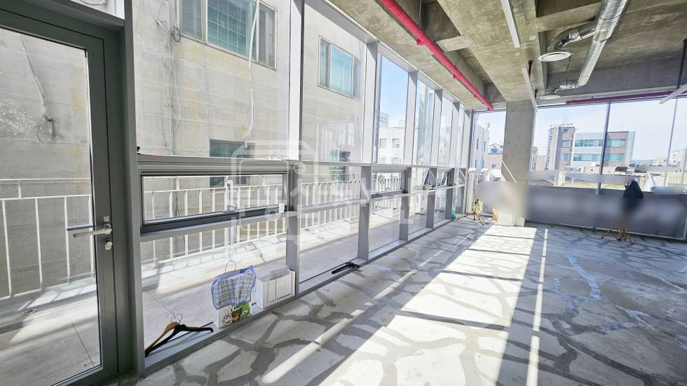 서울 서초구 반포동 무권리 7호선 논현역 2분 초역세권 3층 임대 월세 매물번호 30962 사진 4
