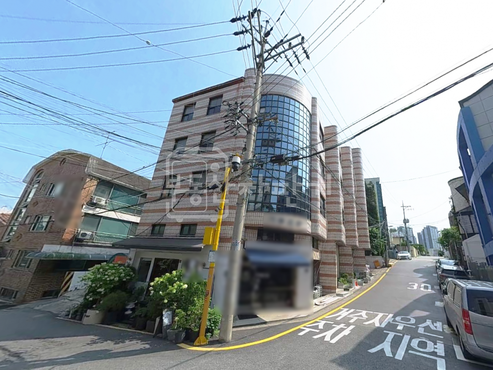 서울 서초구 서초동 무권리, 남부터미널역 6분, 역세권, 1층 임대 월세 매물번호 30793 사진 1