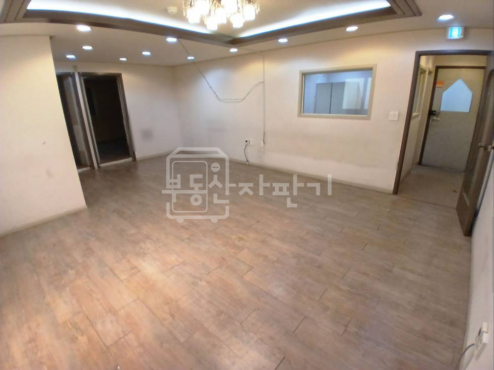 서울 강남구 신사동 무권리, 신사동 주민센터 인근, 4층 임대 월세 매물번호 30648 사진 4