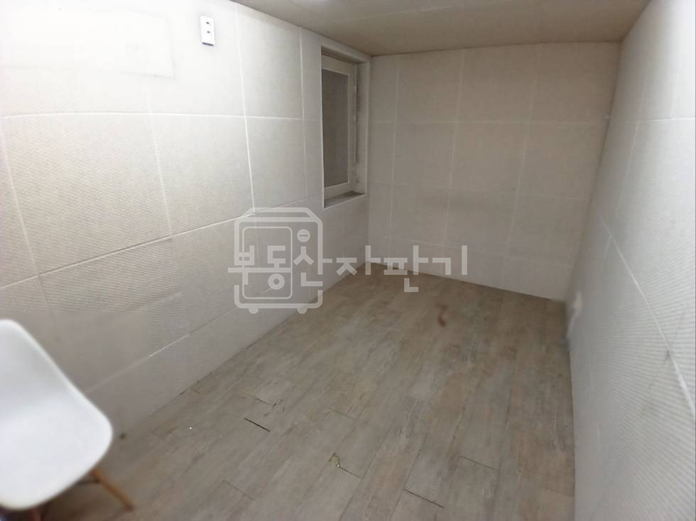 서울 강남구 신사동 무권리, 신사동 주민센터 인근, 4층 임대 월세 매물번호 30648 사진 7