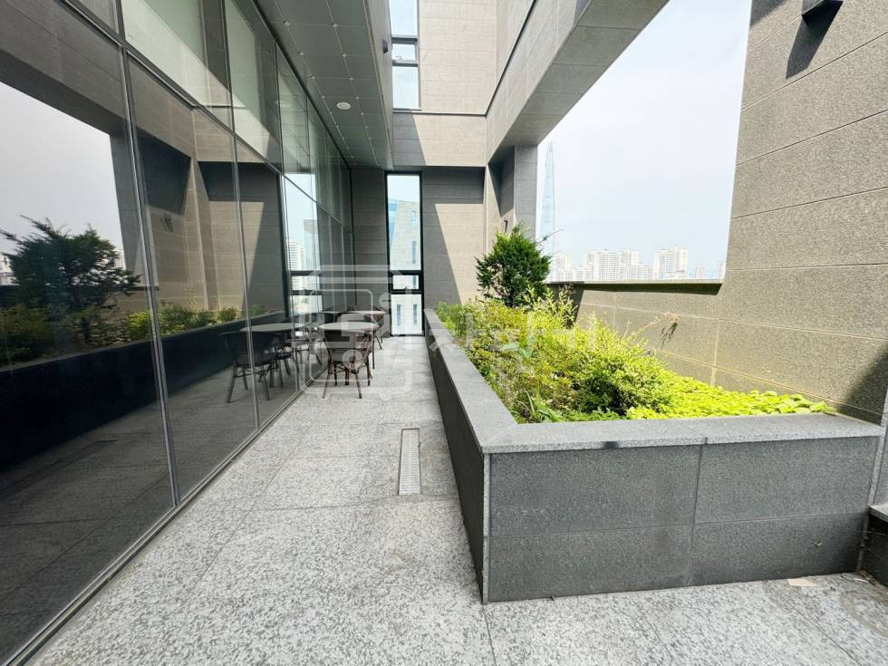 서울 송파구 삼전동 삼전역 도보 1분, 초역세권, 대로변 , 8층 임대 월세 매물번호 34117 사진 4