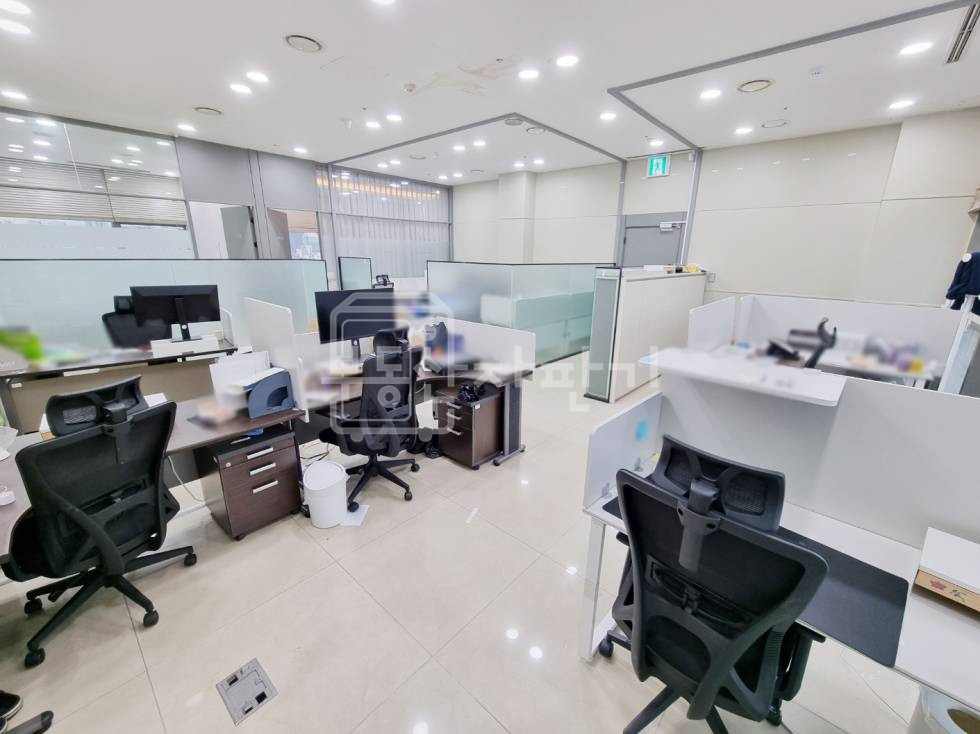 서울 강남구 청담동 무권리, 압구정로데오역 도보 9분, 역세권, 11층 임대 월세 매물번호 34122 사진 7