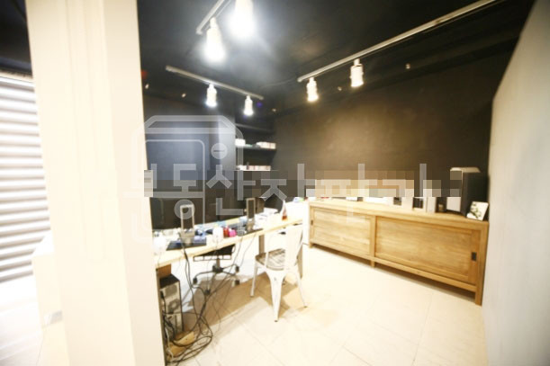 서울 강남구 신사동 무권리, 압구정로데오역7분, 2층 임대 월세 매물번호 17031 사진 2