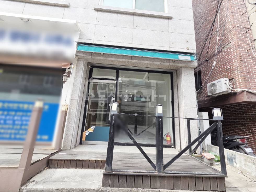 서울 송파구 석촌동 석촌고분역 도보 2분, 초역세권, 이면도로, 1층 임대 월세 매물번호 34133 사진 2