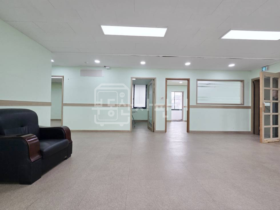 서울 송파구 삼전동 삼전역 도보 1분, 초역세권, 대로변 , 5층 임대 월세 매물번호 34123 사진 4