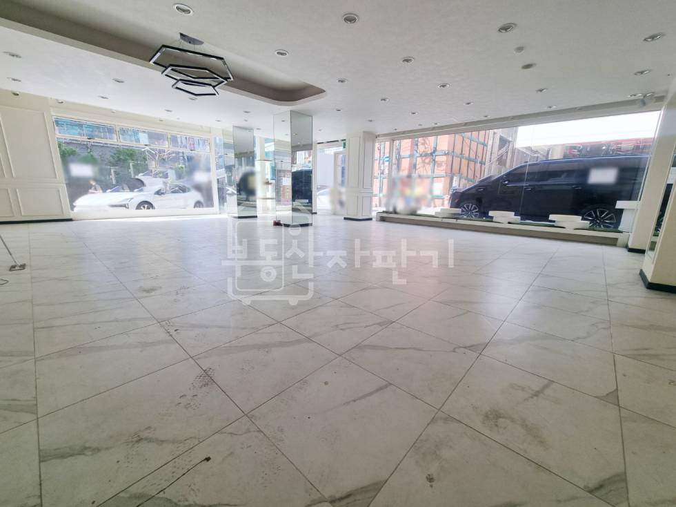 서울 강남구 청담동 압구정로데오역 도보 2분,초역세권 1층 임대 월세 매물번호 32419 사진 2