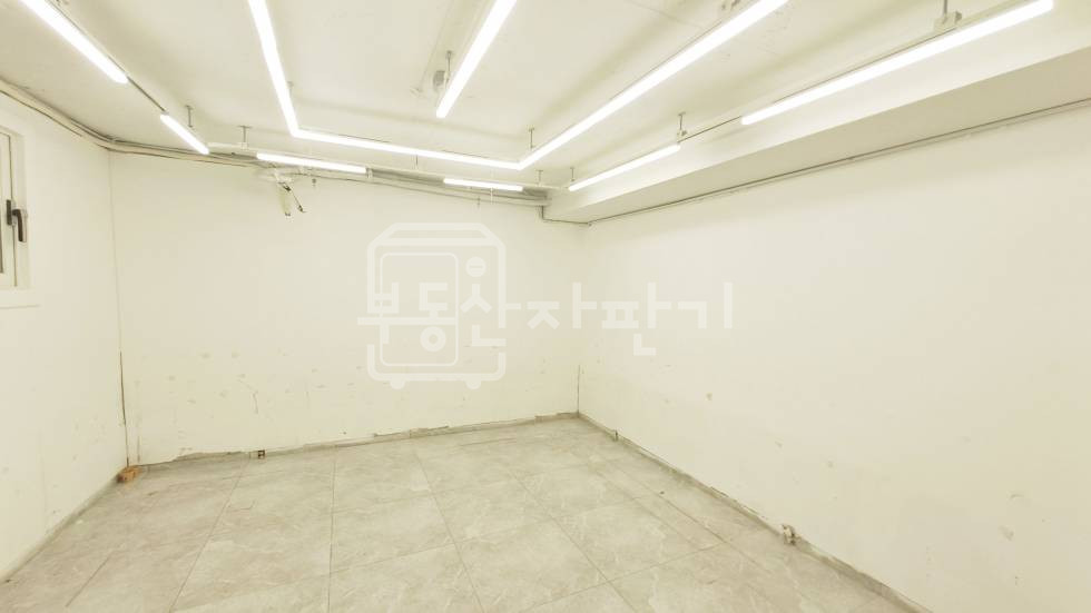 서울 강남구 청담동 무권리, 청담동 명품거리 근처, 지하1층 임대 월세 매물번호 34179 사진 8
