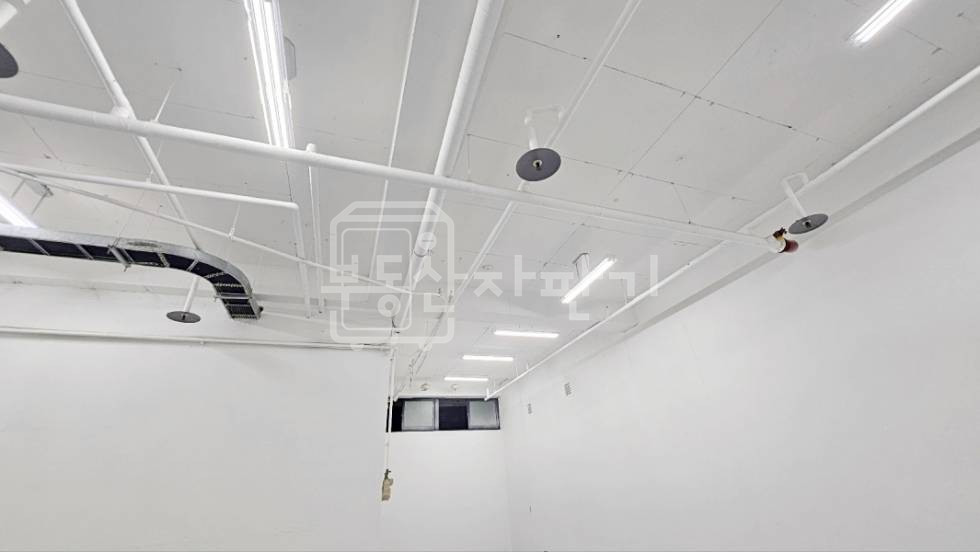 서울 강남구 논현동 228-6 무권리, 언주역 2분, 초역세권, 1층 임대 월세 매물번호 27685 사진 9