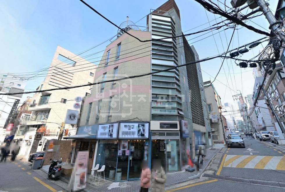 서울 강남구 논현동 무권리, 언주역 2분, 초역세권, 코너건물 3층 임대 월세 매물번호 33727 사진 1