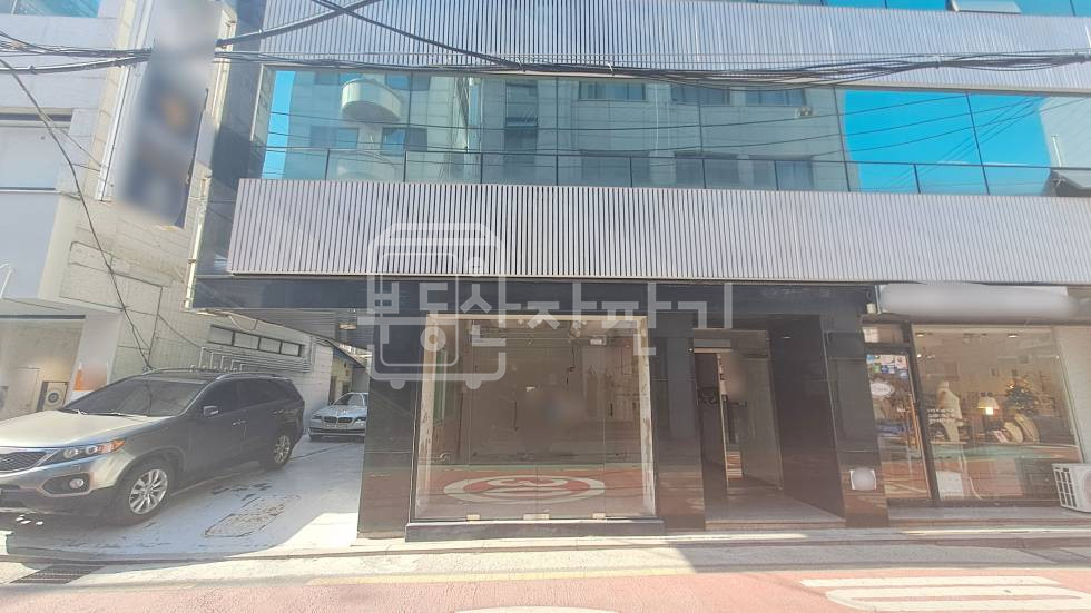 서울 강남구 신사동 무권리, 가로수길 인근, 지상1층 임대 월세 매물번호 30638 사진 2
