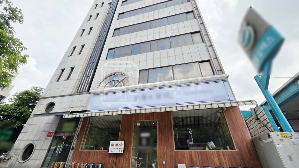 서울 서초구 양재동 양재역/매봉역 도보 7~8분, 더블 역세권, 대로변, 2층 임대 월세 매물번호 34227 사진 1