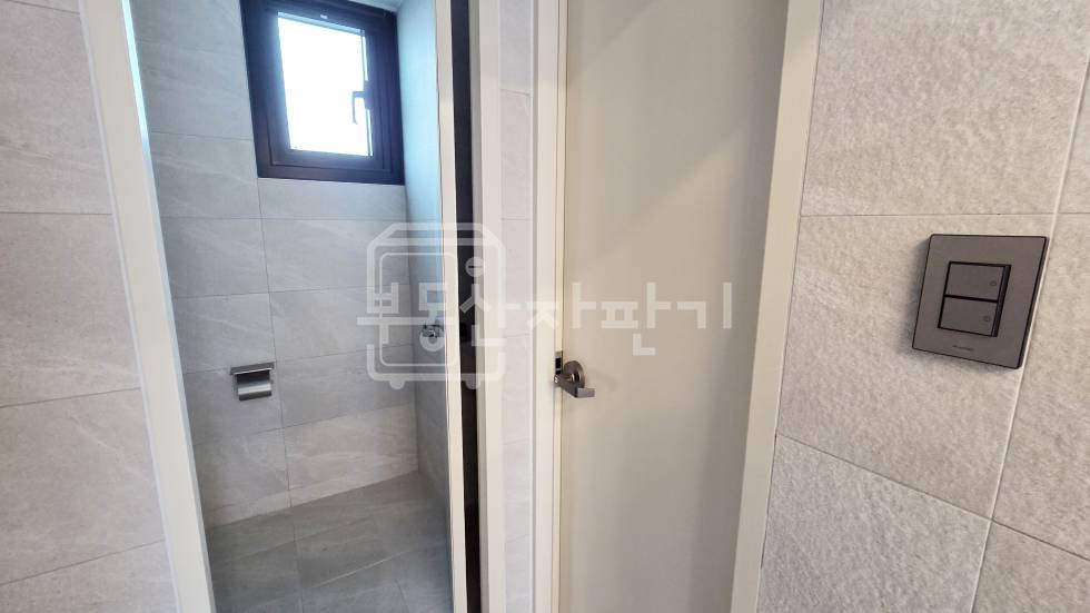 서울 강남구 도곡동 매봉역 도보 2분, 초역세권, 이면도로, 5층 임대 월세 매물번호 31590 사진 9