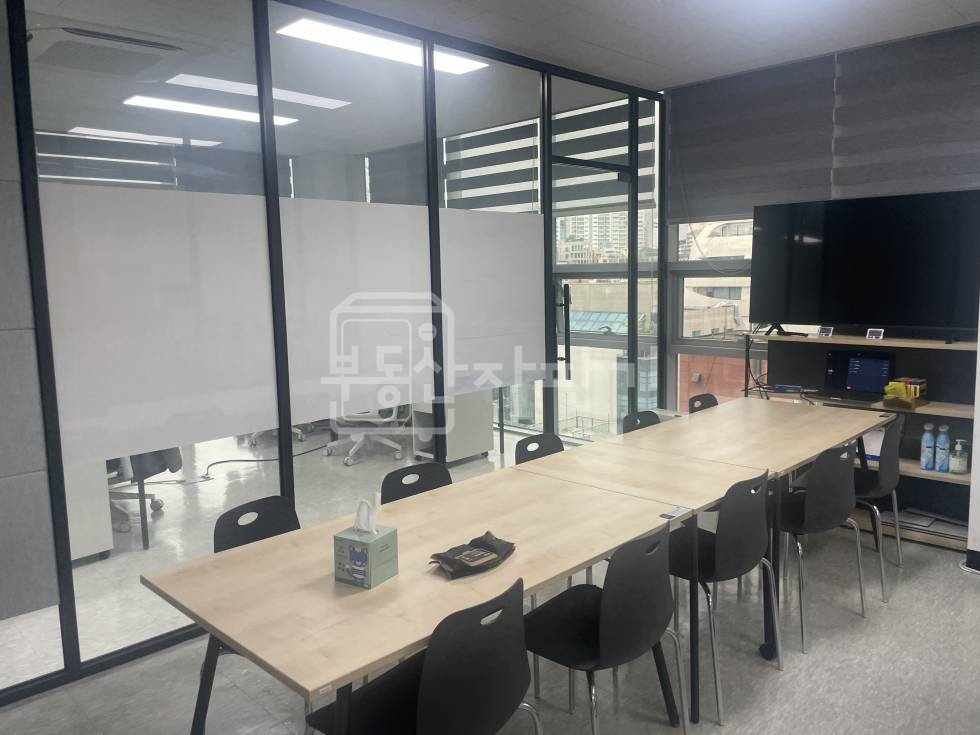 서울 강남구 논현동 무권리 선정릉역 도보 1분 초역세권 대로변, 코너건물 8층 월세 매물번호 26647 사진 4
