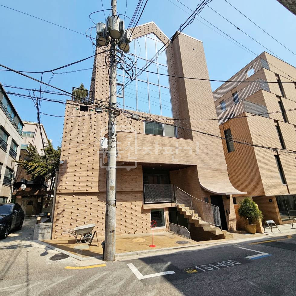 서울 강남구 삼성동 무권리, 선정릉역 도보 5분, 역세권, 지하1층~지상1층 연층 임대 월세 매물번호 34302 사진 1