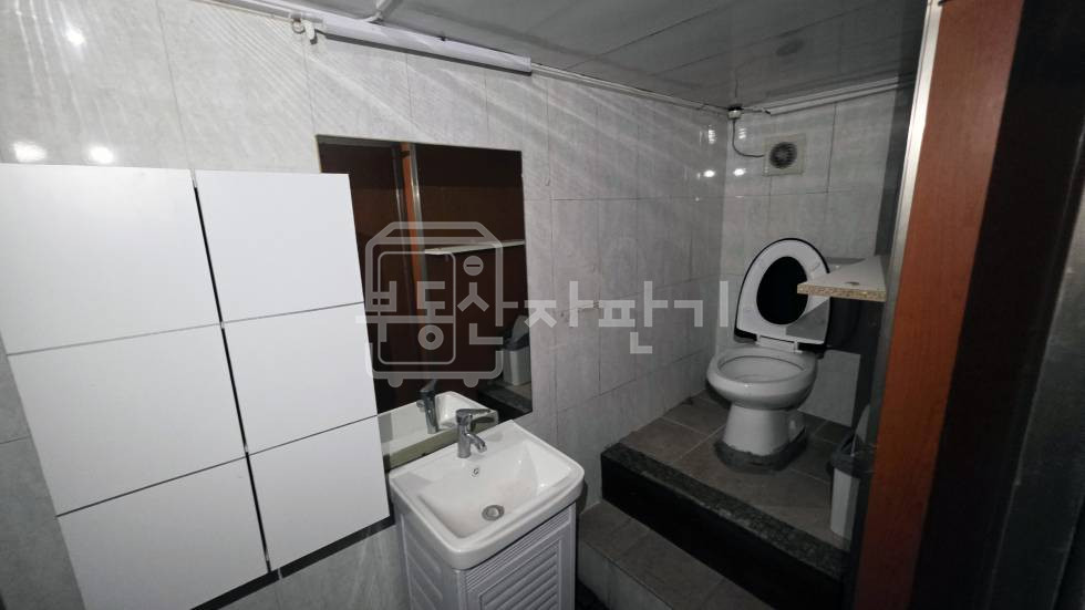 서울 강남구 역삼동 무권리, 역삼역 3분, 초역세권, 지하1층 임대. 월세 매물번호 27833 사진 6