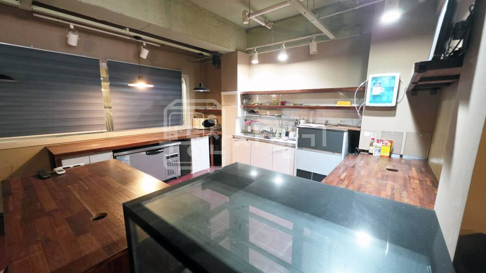 서울 강남구 역삼동 무권리 역삼동 대로변 1층 상가 임대 월세 매물번호 30052 사진 2