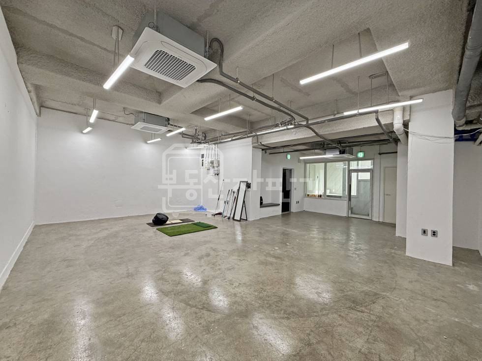 서울 강남구 삼성동 무권리, 높은층고, 단독출입구, 선정릉역 6분, 역세권, 지하1층 임대 월세 매물번호 30594 사진 1