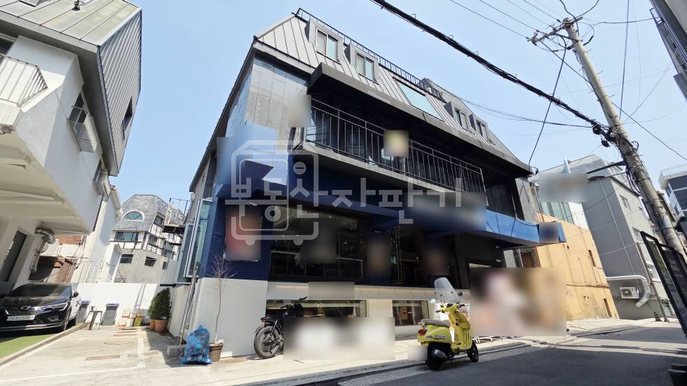 서울 강남구 신사동 신사역 도보 10분, 역세권, 세로수길 브런치골목, 3층 임대 월세 매물번호 34673 사진 1