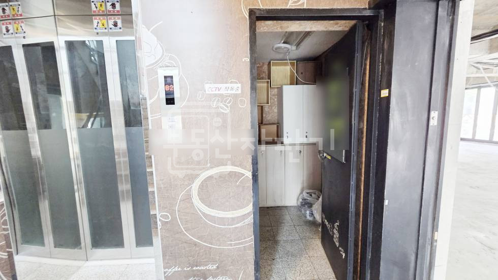 서울 강남구 신사동 무권리, 신사역 도보 8분, 역세권, 가로수길, 2층 임대 월세 매물번호 24584 사진 8
