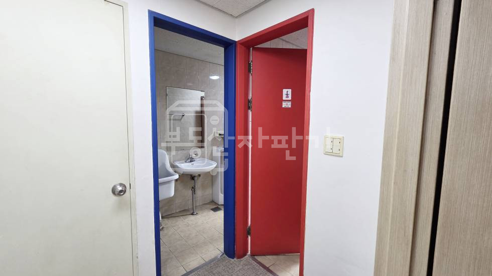 서울 강남구 역삼동 무권리, 역삼역 도보 5분, 역세권, 코너건물 4층 임대 월세 매물번호 11386 사진 6