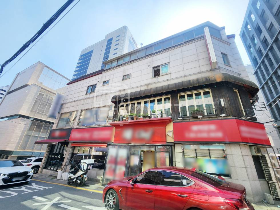 서울 강남구 논현동 무권리, 논현역 1분, 초역세권, 2층 임대 월세 매물번호 29180 사진 1