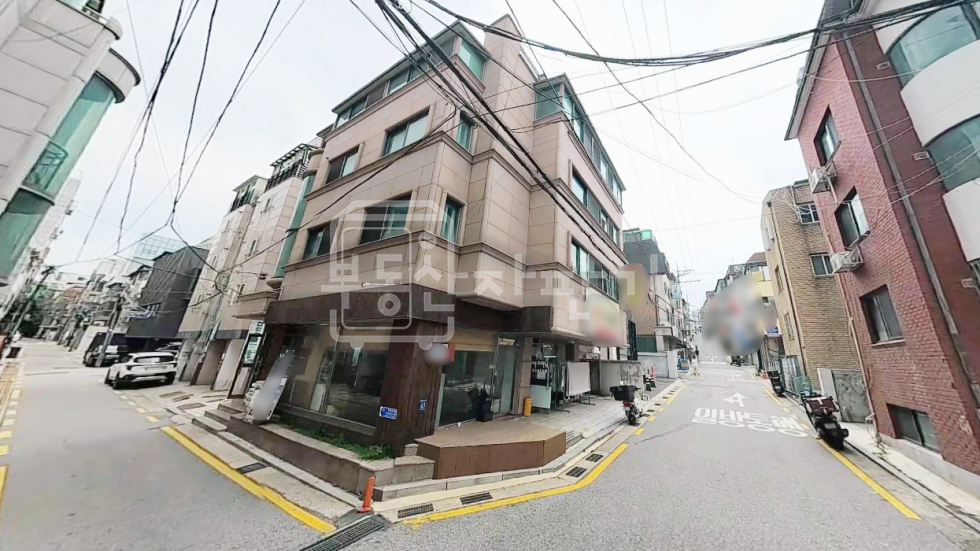 서울 강남구 논현동 7호선 학동역.논현역 도보 9분, 역세권, 지상1층 임대 월세 매물번호 34228 사진 1