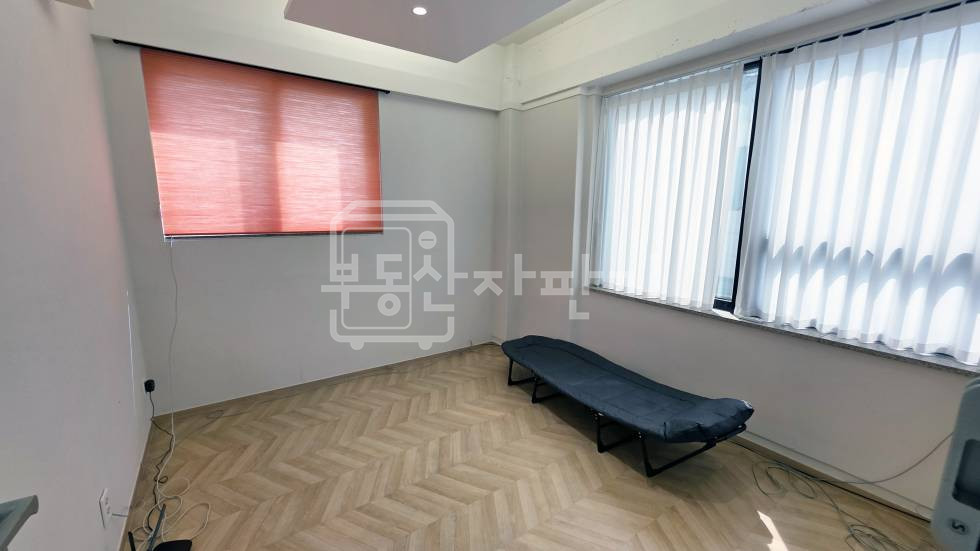 서울 강남구 역삼동 무권리, KT강남지사 인근, 코너건물 3층 임대 월세 매물번호 33886 사진 4