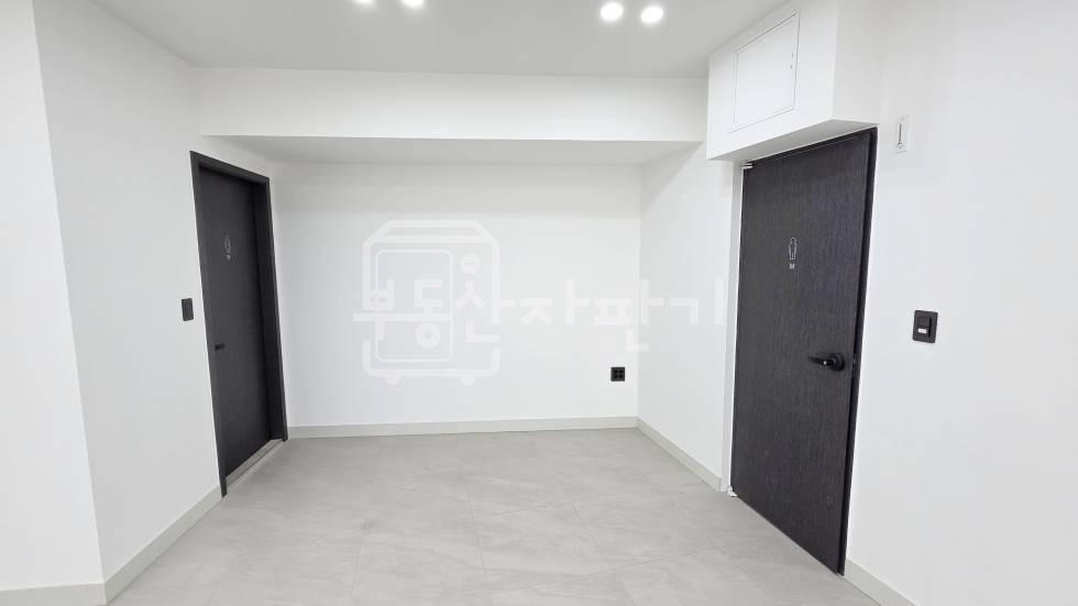 서울 강남구 논현동 무권리, 언주역 도보 5분, 역세권, 코너건물 지하1층 임대 월세 매물번호 34933 사진 6