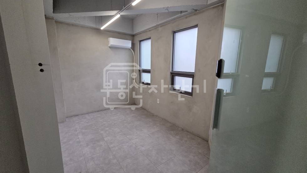 서울 강남구 신사동 무권리 강남을지병원 사거리인근, 3층 임대 월세 매물번호 34901 사진 2