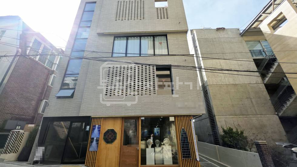 서울 강남구 논현동 무권리, 강남구청역 8분, 역세권, 높은층고(4.7M), 지하1층 임대 월세 매물번호 33715 사진 7