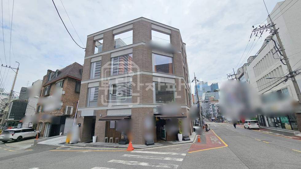 서울 강남구 논현동 무권리, 더블역세권, 리모델링건물 지하2층 임대 월세 매물번호 34936 사진 2