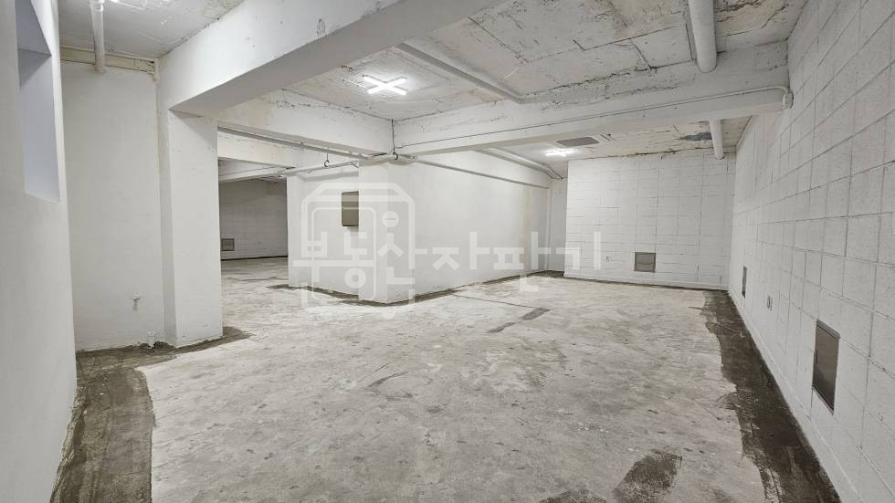 서울 강남구 논현동 무권리, 더블역세권, 리모델링건물 지하2층 임대 월세 매물번호 34936 사진 6