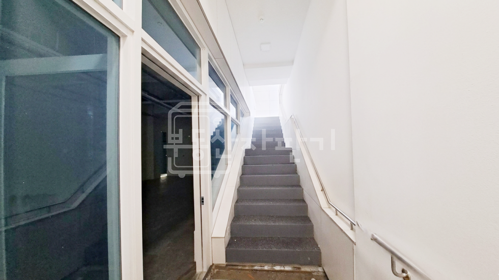 서울 강남구 대치동 무권리, 수인분당선 한티역 4분, 역세권, 지하1층 임대 월세 매물번호 35001 사진 4