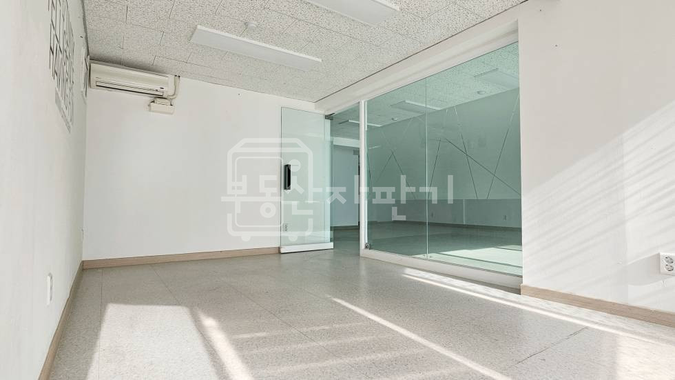 서울 강남구 논현동 9호선 언주역 도보 3분, 초역세권, 코너건물, 2층 임대 월세 매물번호 34951 사진 7