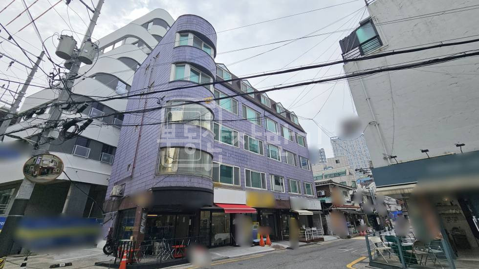 서울 강남구 논현동 9호선 언주역 도보 3분, 초역세권, 코너건물, 2층 임대 월세 매물번호 34949 사진 1
