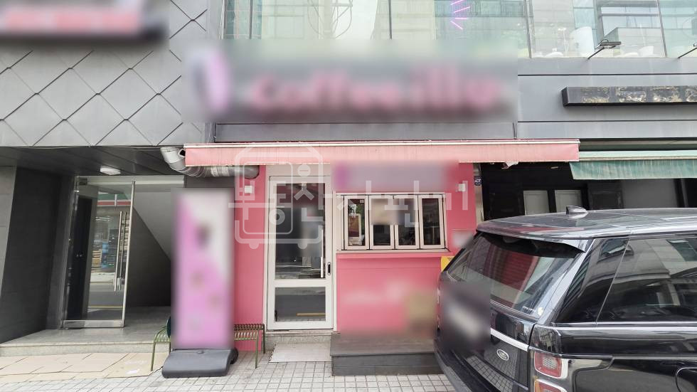 서울 강남구 신사동 압구정역 도보 5분, 역세권, 이면도로, 1층 임대 월세 매물번호 28814 사진 1