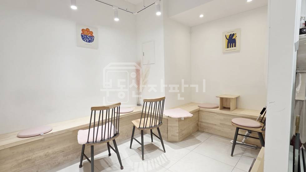 서울 강남구 신사동 압구정역 도보 5분, 역세권, 이면도로, 1층 임대 월세 매물번호 28814 사진 6