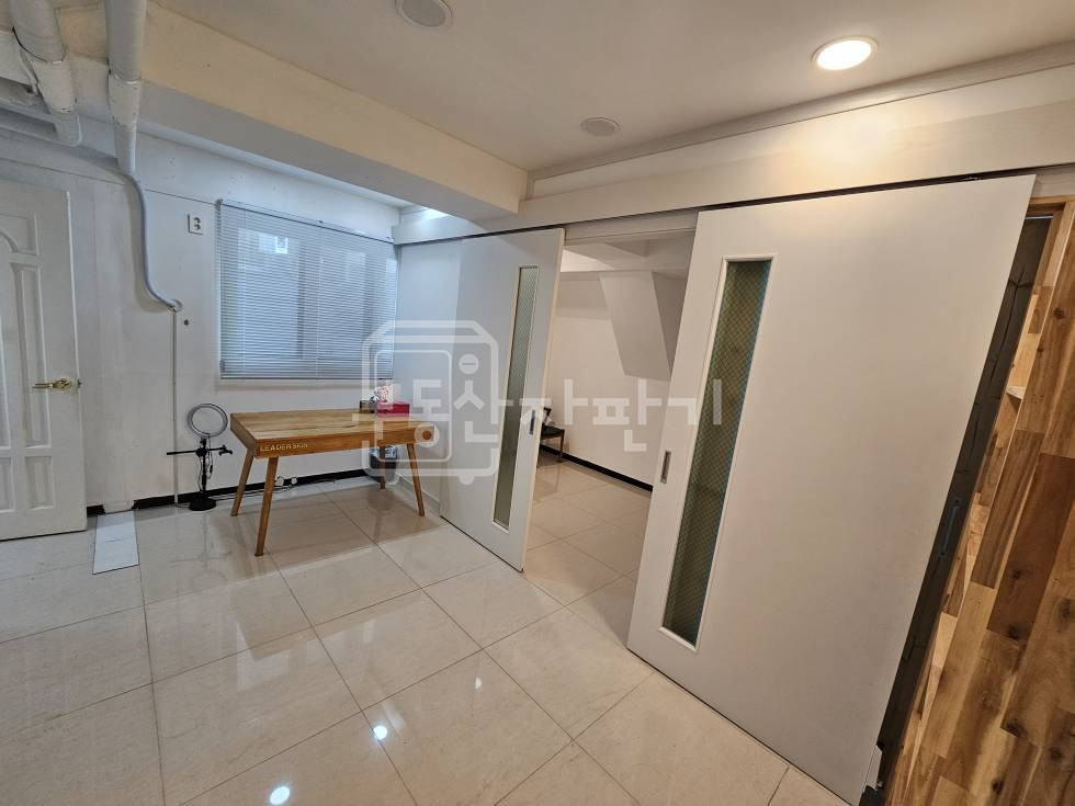 서울 강남구 신사동 무권리, 압구정역 도보 5분, 역세권, 이면도로, 6층 임대 월세 매물번호 28816 사진 10