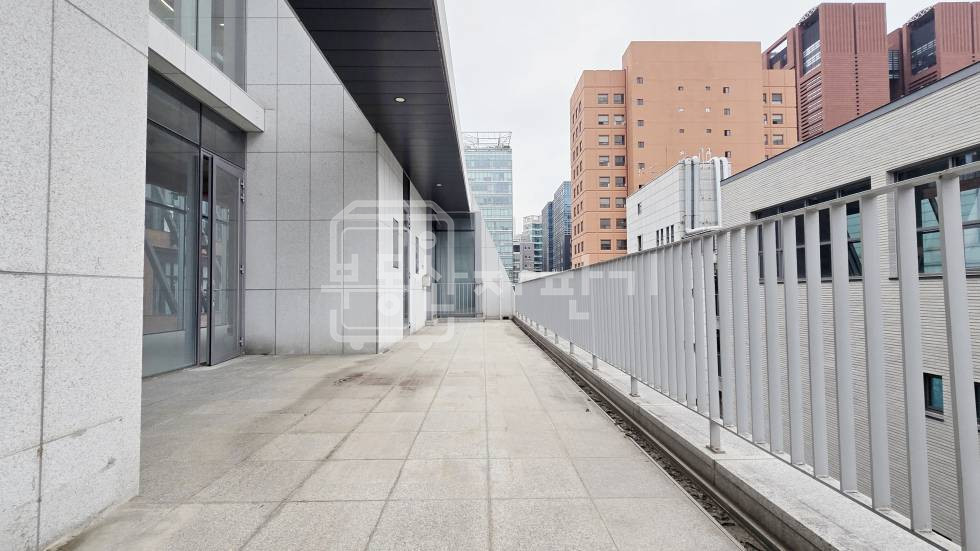 서울 강남구 역삼동 무권리, 신논현역 도보 2분, 초역세권, 코너건물 4층 임대 월세 매물번호 35029 사진 5