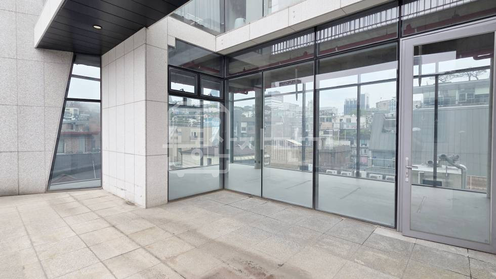 서울 강남구 역삼동 무권리, 신논현역 도보 2분, 초역세권, 코너건물 4층 임대 월세 매물번호 35029 사진 7
