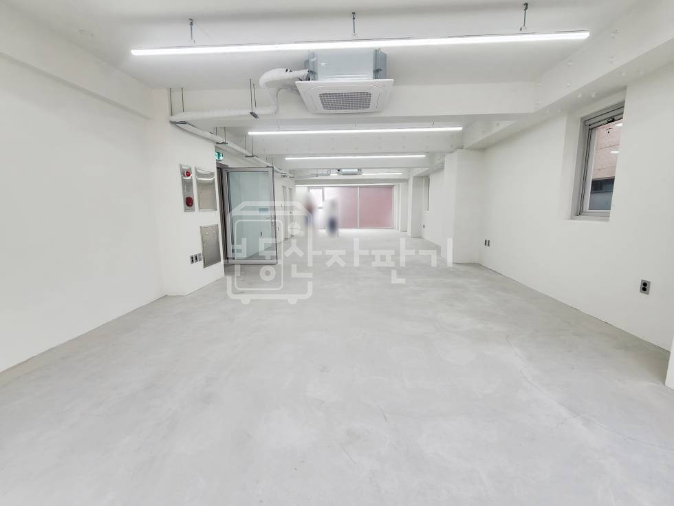 서울 강남구 논현동 무권리, 신논현역 5분, 역세권, 2층 임대 월세 매물번호 35032 사진 4